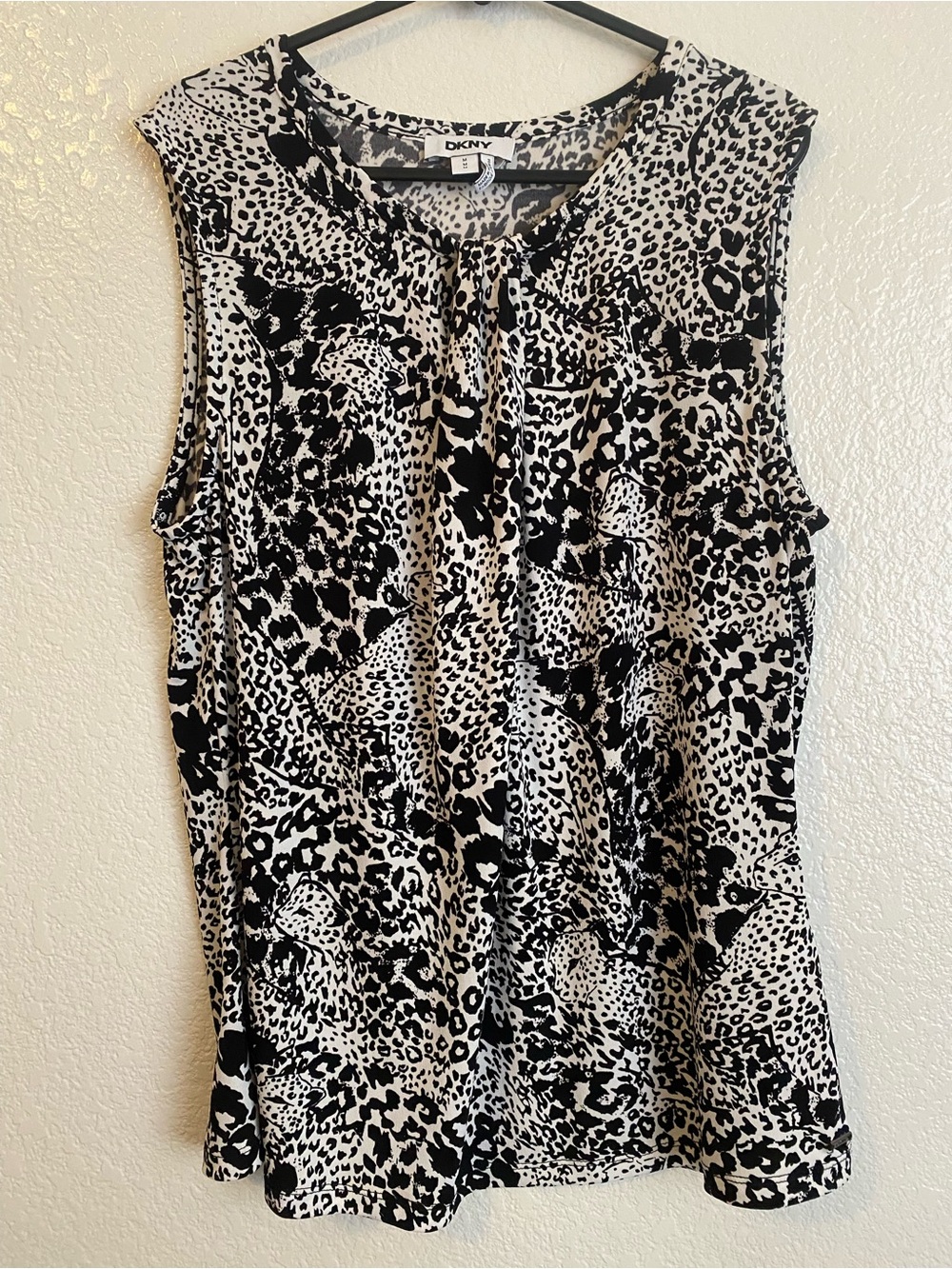 ***PRICE DROP*** DKNY Black and White Animal Print Sleeveless Camisole M